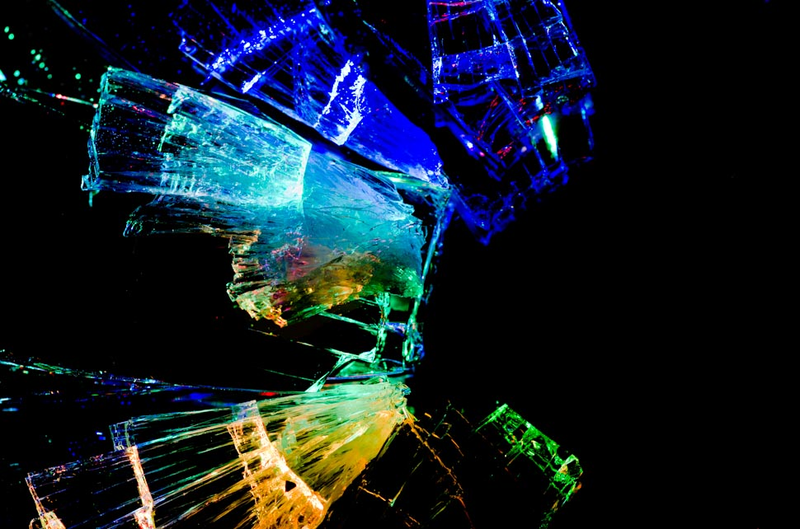 Illustration for article titled 40 Sharp and Shattered Photographs